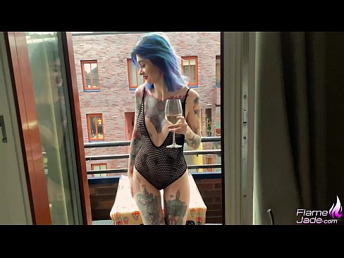 ❤️ Sjajna djevojka sisa gutljajem i strastveno jebe pod otvorenim nebom ❤❌ Jebeni video  na bs.com-porn-zog.ru ❌️❤